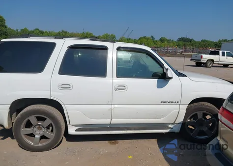 2003 GMC Yukon Denali z USA, uszkodzony, nr VIN 1GKEK63U93J135613